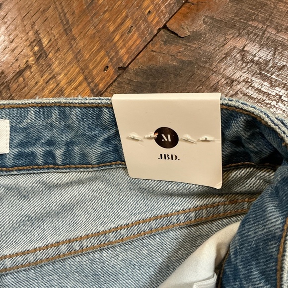 JBD by Just Black Denim Jessie High Rise Side Slit Shorts Medium Wash NWT - Picture 9 of 11